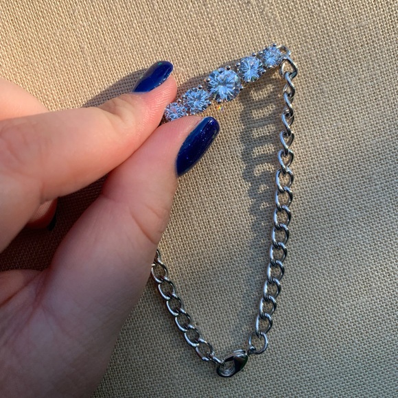 Quality Rhinestone Chain Bracelet - Picture 15 of 16
